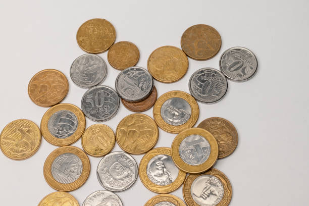 istock Brazilian money coins 1205611657