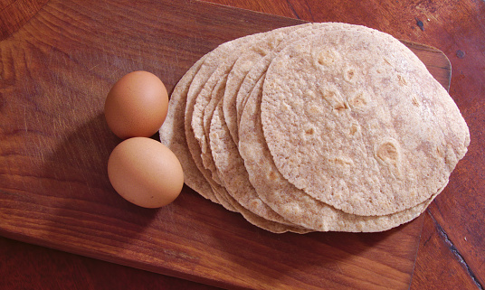 ready-made flour tortillas