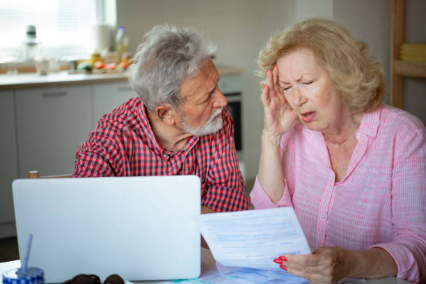 istock Senior couple is planning a home budget 1205769580