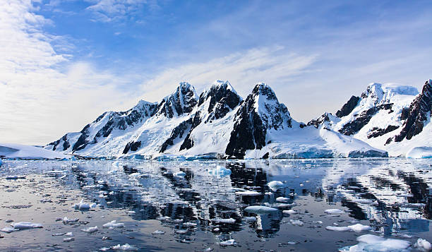 istock Beautiful snow-capped mountains 120578889
