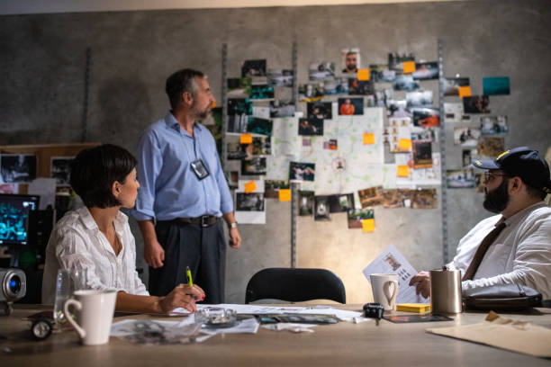istock FBI investigators working on new criminal case 1205789309