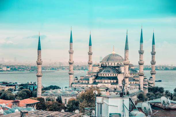 majestic view of hagia sophia in instanbul, turkey - circa 6th century imagens e fotografias de stock