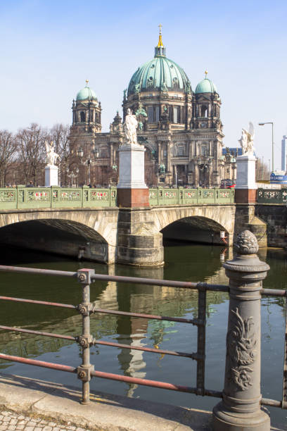 berlin cathedral, germany - berlin cathedral berlin germany museum island sunlight imagens e fotografias de stock