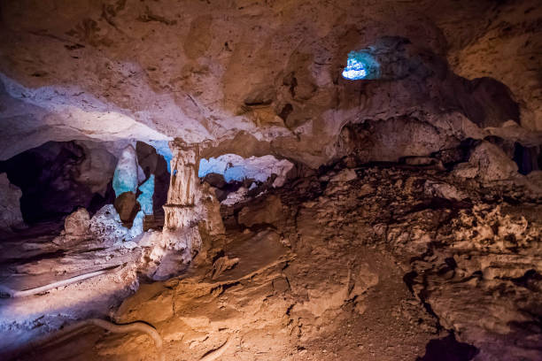 ジャマイカ旅行先の緑の洞窟洞窟 - オーチョリオス 写真 ストックフォトと画像