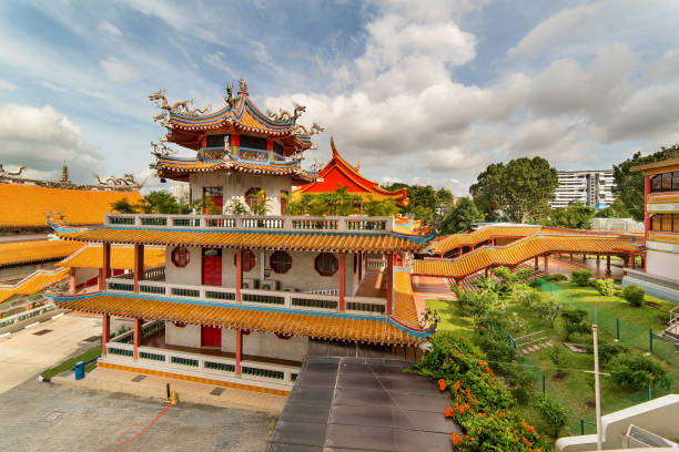 kong meng san phor kark see monastery pujue chan buddhist temple pagoda in singapore - dragon china singapore temple imagens e fotografias de stock