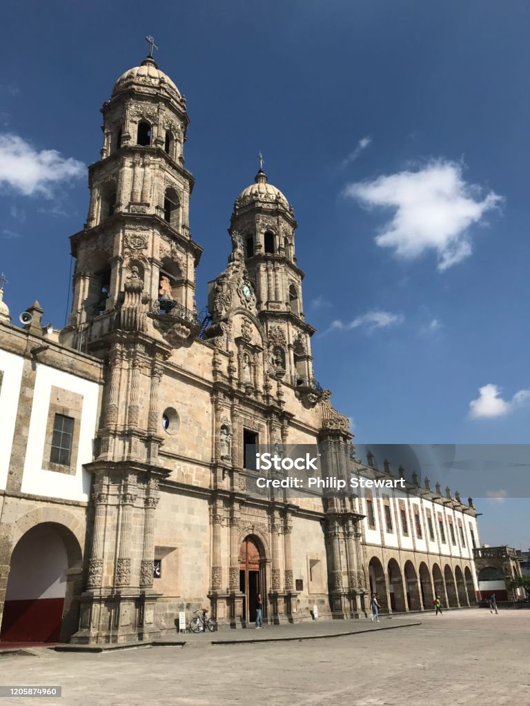 La Basílica De Nuestra Señora De Zapopan En Las Afueras De Guadalajara  México Foto de stock y más banco de imágenes de Zapopan - iStock