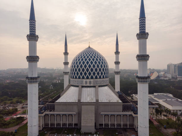 istock Aerial view of Sultan Salahuddin Abdul Aziz Mosque 1205879031