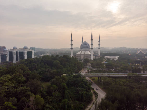 istock Aerial view of Sultan Salahuddin Abdul Aziz Mosque 1205879045