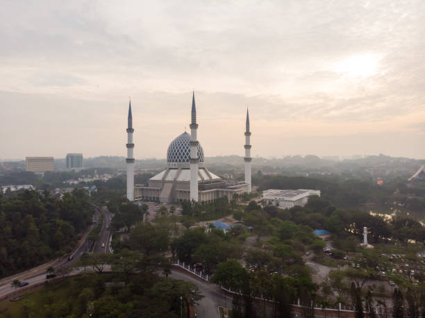 istock Aerial view of Sultan Salahuddin Abdul Aziz Mosque 1205879077