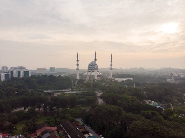 istock Aerial view of Sultan Salahuddin Abdul Aziz Mosque 1205879100