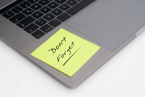 istock Don't forget date meeting remind reminder notepaper business 1205906524