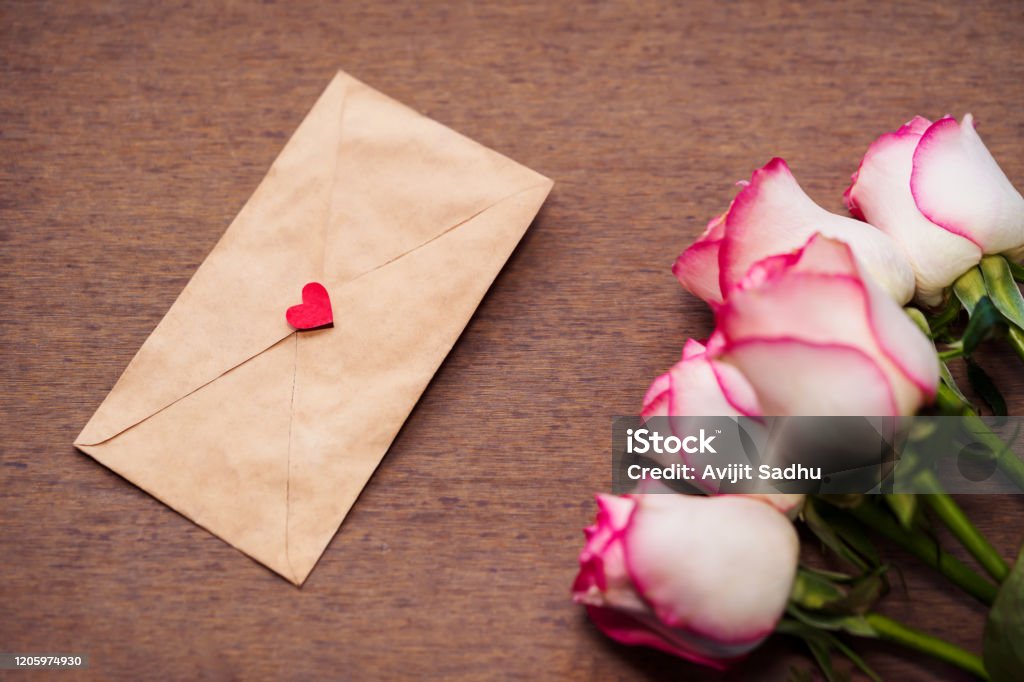 Soft Romantic Rose Wallpaper Stock Photo - Download Image Now - Table,  Valentine's Day - Holiday, Anniversary - iStock