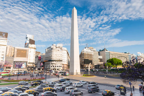 obelisco von buenos aires - buenos aires argentina palermo buenos aires south america stock-fotos und bilder