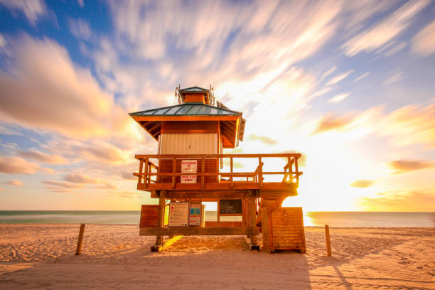 istock Sunrise beach lifeguard tower 1206026957