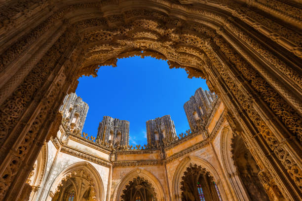 Unfinished Chapel in Batalha Monastery - Portugal Unfinished Chapel in Batalha Monastery - Portugal - architecture background batalha photos stock pictures, royalty-free photos & images