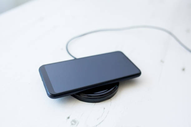 istock Wireless Charger for smartphone 1206069398