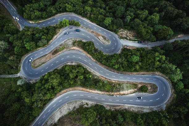 zapętlone drogi - road winding road highway mountain zdjęcia i obrazy z banku zdjęć