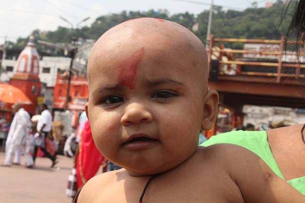 mundan em har ki pauri, haridwar - shutterbug - fotografias e filmes do acervo