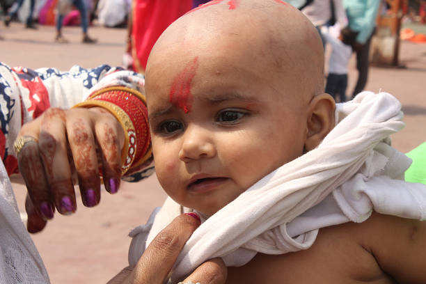 mundan em har ki pauri, haridwar - shutterbug - fotografias e filmes do acervo