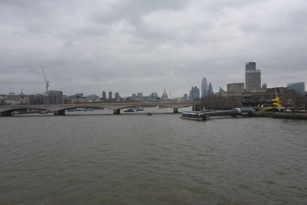 istock london overlooking the thames 1206189866