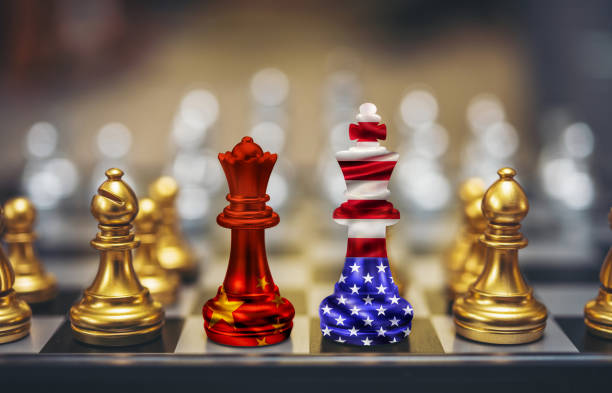チェスのアメリカ国旗と中国旗。関税貿易戦争税の象徴です - risk board game board game victory war ストックフォトと画像