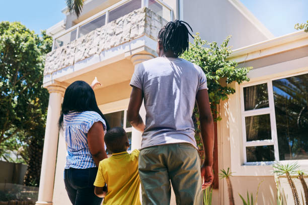 istock We're going to make amazing memories in this home 1206259067