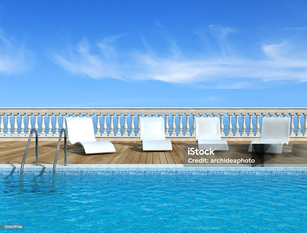 Luxus-Swimmingpool - Lizenzfrei Blau Stock-Foto