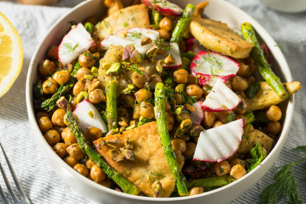 istock Homemade Mediterranean Chickpea Fattoush 1206315570