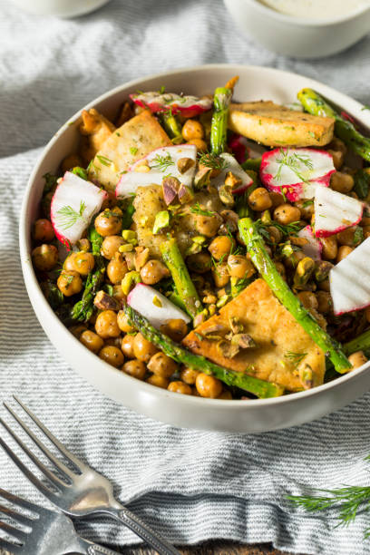 istock Homemade Mediterranean Chickpea Fattoush 1206315689