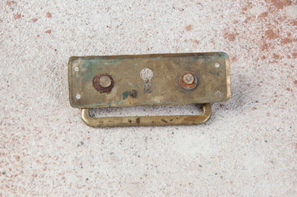 door strike plate