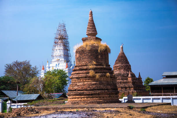 świątynia lemyethna pagoda w bagan. myanmar - pagoda bagan tourism paya zdjęcia i obrazy z banku zdjęć