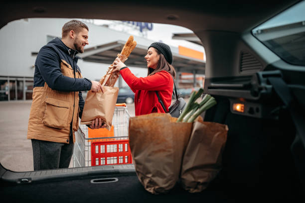 istock Young couple in groceries shopping 1206355331
