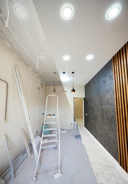 istock Room in apartment before and after renovation works 1206374344