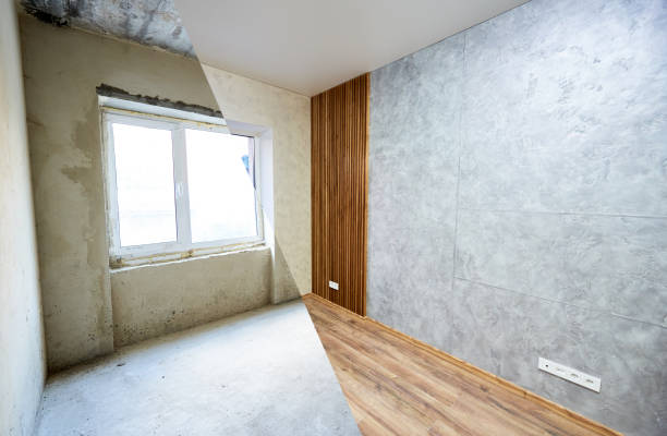 istock Room in apartment before and after renovation works 1206374931
