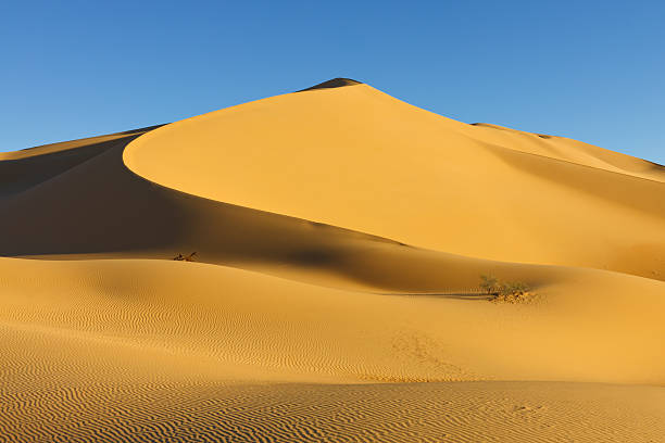 große dune, ubari-wüste, sahara, libyen - ubari stock-fotos und bilder