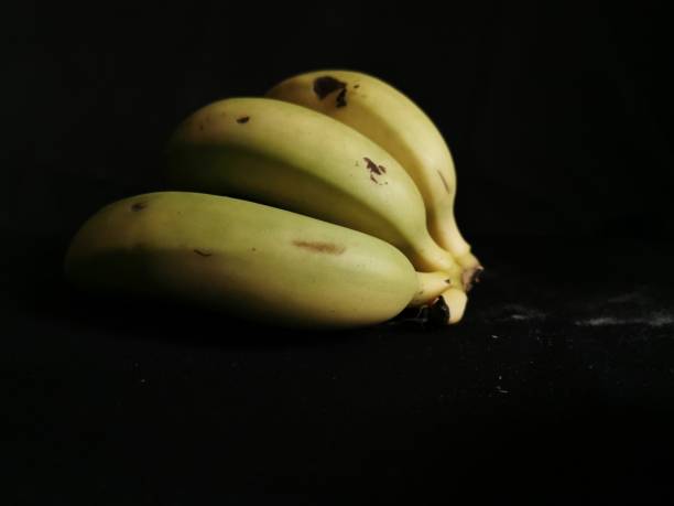 istock green banana insulated 1206418561