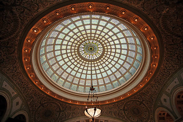 cúpula de vitrales - dome skylight stained glass glass fotografías e imágenes de stock
