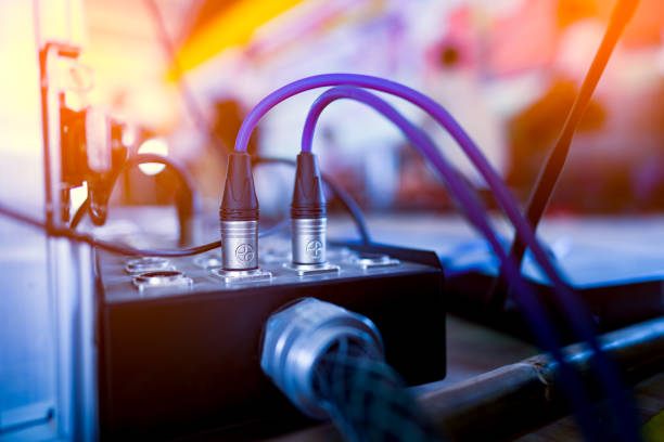 Electric plug connection of equipment