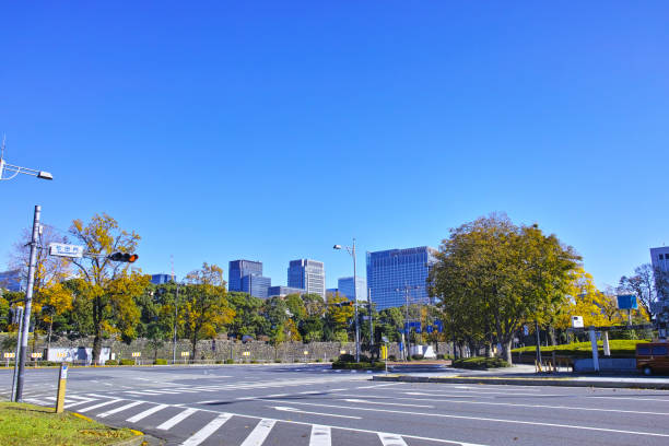 istock View of Marunouchi from the Sakuradamon intersection 1206550389