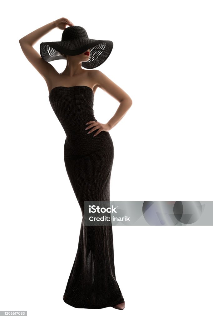 Moda Modelo Vestido Largo Sombrero De Verano Mujer Elegante En Negro Vestido Señora De Longitud Completa En Blanco Foto de stock y más banco de imágenes de Mujeres - iStock Moda Modelo Vestido Largo Sombrero De Verano Mujer Elegante En Negro Vestido Señora De Longitud Completa En Blanco Foto de stock y más banco de imágenes de Mujeres - iStock