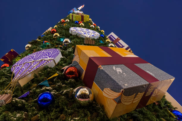 istock Christmas tree on Red square in Moscow Russia 1206629410