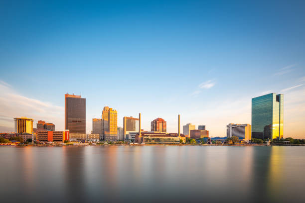 istock Toledo, Ohio, USA Downtown Skyline 1206647041