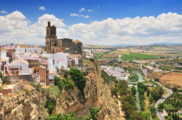 arcos de la frontera, cadiz province, andalucia, spain. - cadiz province fotografías e imágenes de stock