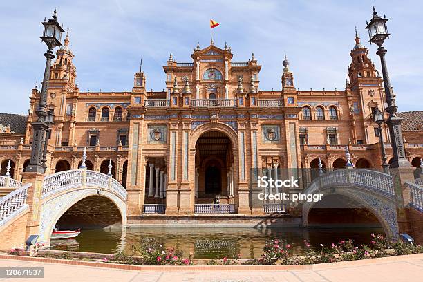 Plaza De Espana В Севилья — стоковые фотографии и другие картинки Palacio Espanol - Palacio Espanol, Андалусия, Арка - архитектурный элемент