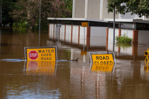 istock Flood Sign Under Water in the Lismore CBD 1206742075