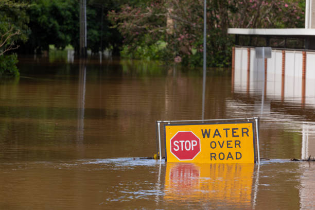 istock Flood Sign Under Water in the Lismore CBD 1206742090