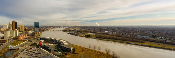 istock Toledo Ohio Maumee River aerial photo 1206750968