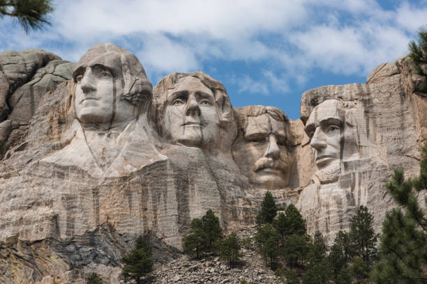 czterech prezydentów w mount rushmore w południowej dakocie - mt rushmore national monument south dakota president day zdjęcia i obrazy z banku zdjęć