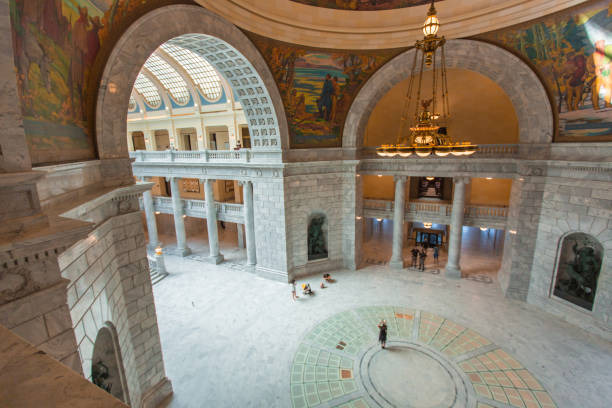 utah state capitol building usa - entrance usa utah salt lake city zdjęcia i obrazy z banku zdjęć