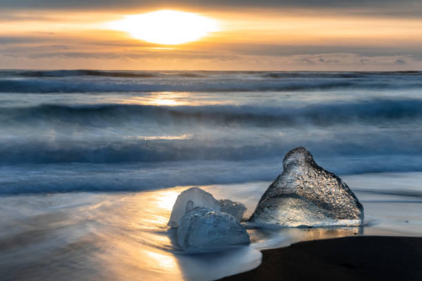 istock Sunrise on Diamond Beach, Iceland 1206794295